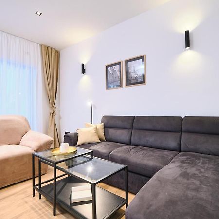 Holiday Home South Cliff Split Bagian luar foto