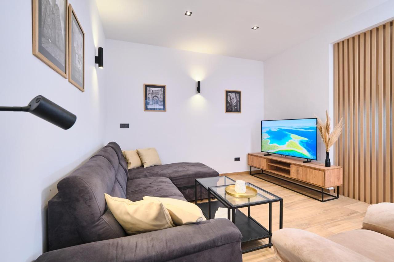 Holiday Home South Cliff Split Bagian luar foto